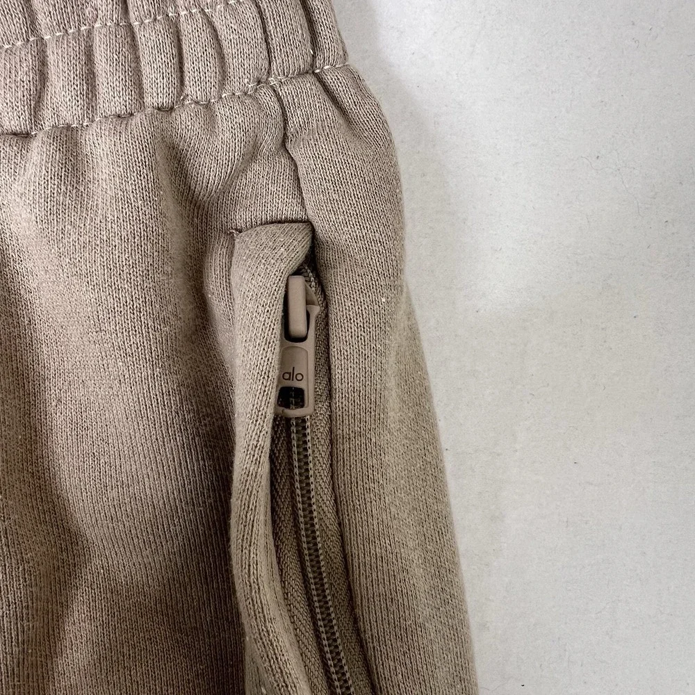 Alo Yoga Make Waves Sweatpants L Oversized Ivory Beige Gravel Atheletic